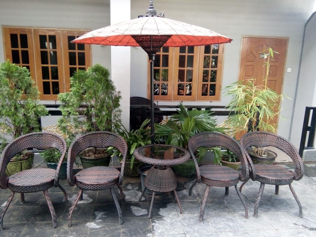 Inlay Palace Hotel Nyaung Shwe Exterior foto